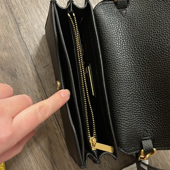 Tory Burch  black gold hardware cross body bag - Picture 7 of 7